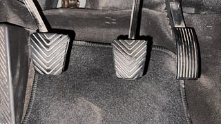 Used 2014 Hyundai Verna [2011-2015] Fluidic 1.4 VTVT Petrol Manual interior PEDALS VIEW