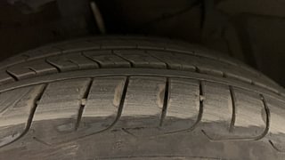 Used 2014 Maruti Suzuki Ertiga [2012-2015] ZXi Petrol Manual tyres RIGHT FRONT TYRE TREAD VIEW