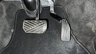 Used 2016 Maruti Suzuki Wagon R 1.0 [2015-2019] VXI AMT Petrol Automatic interior PEDALS VIEW