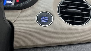 Used 2016 Hyundai Grand i10 [2013-2017] Asta (O) AT 1.2 kappa VTVT Petrol Automatic top_features Keyless start