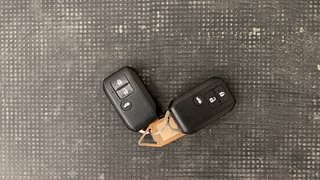 Used 2022 maruti-suzuki Dzire ZXI Petrol Manual extra CAR KEY VIEW