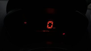 Used 2016 Renault Kwid [2015-2019] RXT Petrol Manual interior CLUSTERMETER VIEW
