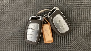 Used 2016 Hyundai Grand i10 [2013-2017] Asta (O) AT 1.2 kappa VTVT Petrol Automatic extra CAR KEY VIEW