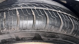 Used 2015 Honda City V Petrol Manual tyres RIGHT FRONT TYRE TREAD VIEW