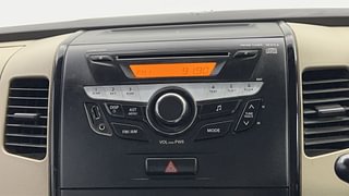 Used 2017 Maruti Suzuki Wagon R 1.0 [2015-2019] VXI AMT Petrol Automatic top_features Integrated (in-dash) music system