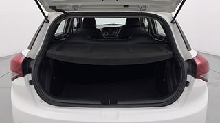 Used 2016 Hyundai Elite i20 [2014-2018] Sportz 1.2 Petrol Manual interior DICKY INSIDE VIEW