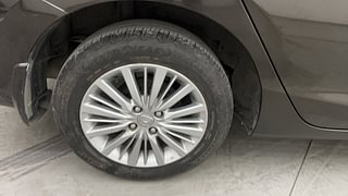 Used 2022 honda City V 5th Gen Petrol Manual tyres RIGHT REAR TYRE RIM VIEW
