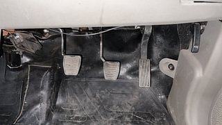 Used 2017 Mahindra KUV100 [2015-2017] K6 6 STR Petrol Manual interior PEDALS VIEW