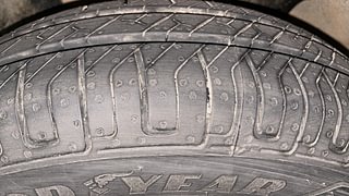 Used 2016 Renault Kwid [2015-2019] RXT Petrol Manual tyres LEFT FRONT TYRE TREAD VIEW