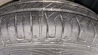 Used 2016 Renault Kwid [2015-2019] RXT Petrol Manual tyres RIGHT FRONT TYRE TREAD VIEW