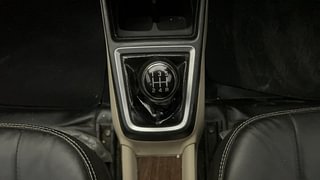 Used 2022 maruti-suzuki Dzire ZXI Petrol Manual interior GEAR  KNOB VIEW