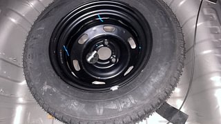 Used 2019 Renault Kwid [2017-2019] CLIMBER 1.0 AMT Petrol Automatic tyres SPARE TYRE VIEW