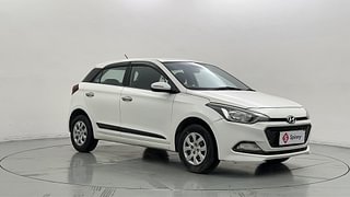 Used 2016 Hyundai Elite i20 [2014-2018] Sportz 1.2 Petrol Manual exterior RIGHT FRONT CORNER VIEW