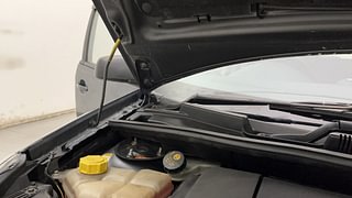 Used 2012 Ford Figo [2010-2015] Duratorq Diesel Titanium 1.4 Diesel Manual engine ENGINE RIGHT SIDE HINGE & APRON VIEW