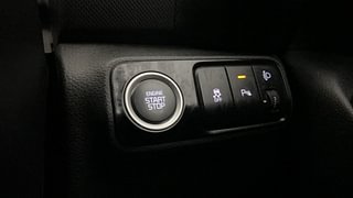 Used 2022 Kia Sonet GTX Plus 1.0 DCT Petrol Automatic top_features Keyless start
