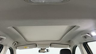Used 2022 Tata Safari Kaziranga XZA Plus Diesel Automatic top_features Sunroof