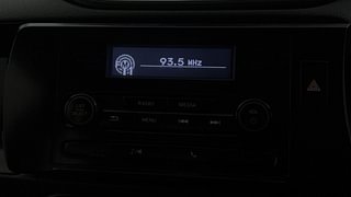 Used 2019 honda Amaze 1.2 V i-VTEC Petrol+CNG (Outside Fitted) Petrol+cng Manual top_features Integrated (in-dash) music system