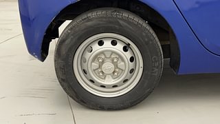 Used 2015 Hyundai Eon [2011-2018] Era Petrol Manual tyres RIGHT REAR TYRE RIM VIEW