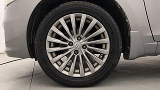 Used 2016 Maruti Suzuki Ciaz [2014-2017] ZXI+ Petrol Manual tyres LEFT FRONT TYRE RIM VIEW