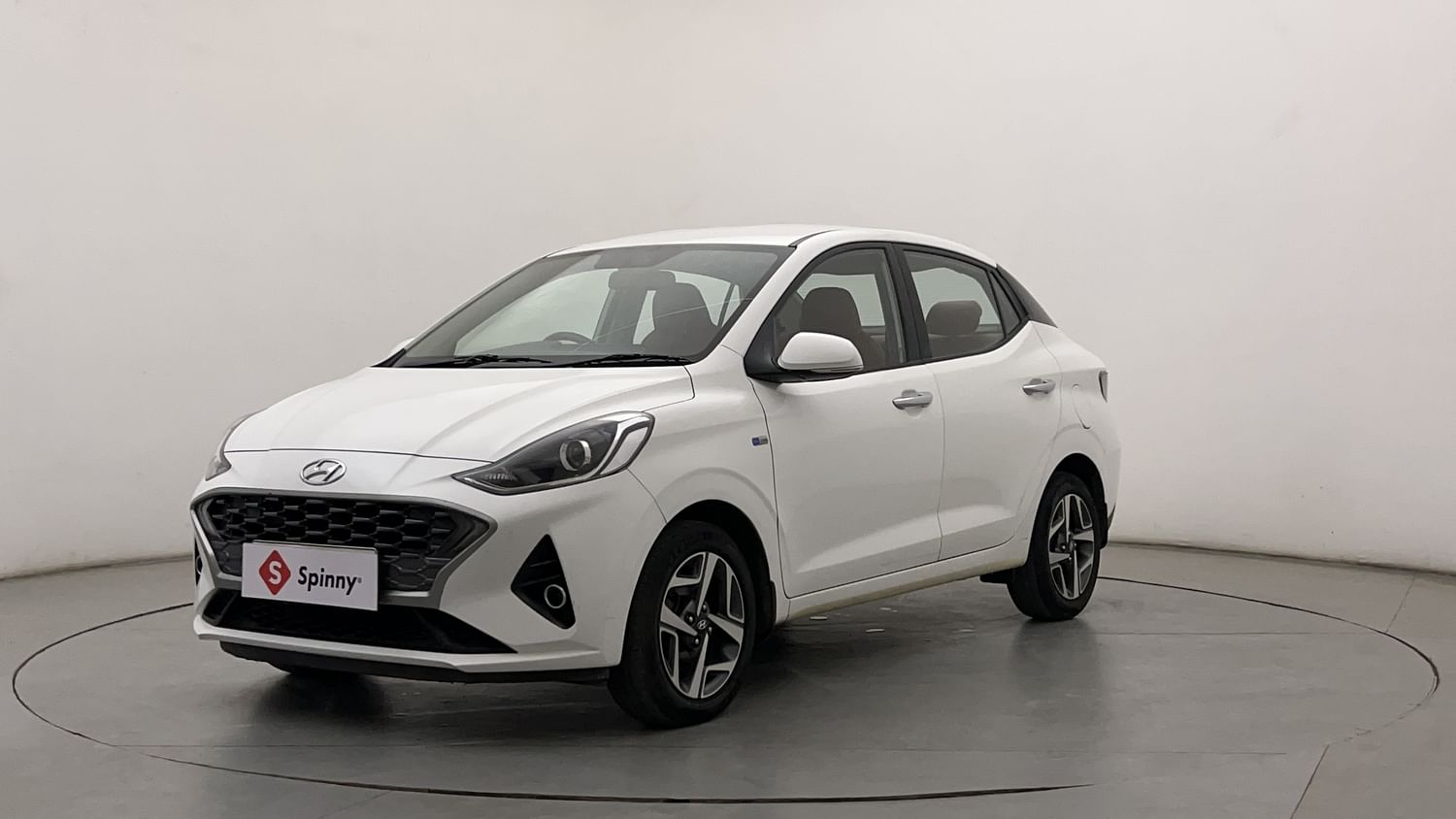 LEFT FRONT CORNER VIEW