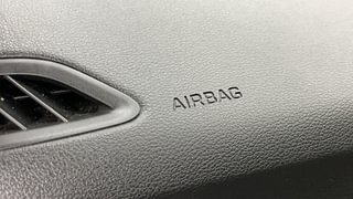 Used 2018 Hyundai Verna [2017-2020] 1.6 VTVT SX (O) AT Petrol Automatic top_features Airbags