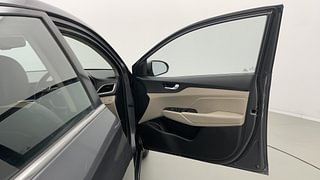 Used 2018 Hyundai Verna [2017-2020] 1.6 VTVT SX (O) AT Petrol Automatic interior RIGHT FRONT DOOR OPEN VIEW