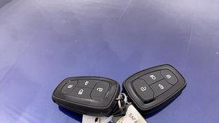 Used 2021 Tata Safari XZ Diesel Manual extra CAR KEY VIEW