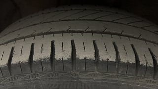 Used 2017 Hyundai Grand i10 Magna 1.2 Kappa VTVT Petrol Manual tyres LEFT FRONT TYRE TREAD VIEW