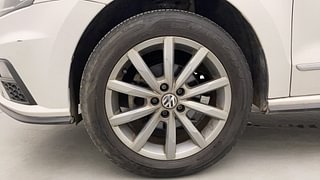 Used 2022 volkswagen Vento Highline Plus 1.0L TSI Petrol AT Petrol Automatic tyres LEFT FRONT TYRE RIM VIEW