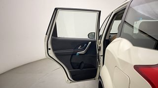 Used 2018 Mahindra XUV500 [2017-2021] W9 AT Diesel Automatic interior LEFT REAR DOOR OPEN VIEW
