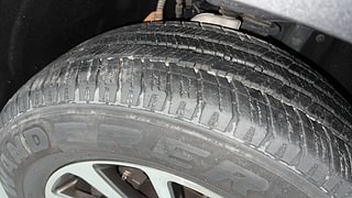 Used 2022 Mahindra Scorpio N Z8 L Petrol AT 7 STR Petrol Automatic tyres RIGHT FRONT TYRE TREAD VIEW