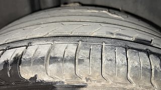 Used 2016 Maruti Suzuki Ciaz [2014-2017] ZXI+ Petrol Manual tyres RIGHT REAR TYRE TREAD VIEW