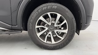Used 2022 Mahindra Scorpio N Z8 L Petrol AT 7 STR Petrol Automatic tyres RIGHT FRONT TYRE RIM VIEW