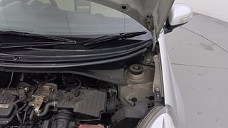 Used 2014 Honda Amaze [2013-2016] 1.2 VX i-VTEC Petrol Manual engine ENGINE LEFT SIDE HINGE & APRON VIEW