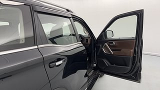 Used 2022 Mahindra Scorpio N Z8 L Petrol AT 7 STR Petrol Automatic interior RIGHT FRONT DOOR OPEN VIEW