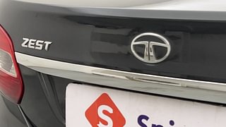 Used 2015 Tata Zest [2014-2019] XMA Diesel Diesel Automatic dents MINOR SCRATCH
