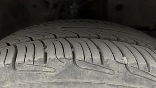 Used 2017 honda Jazz VX Petrol Manual tyres RIGHT FRONT TYRE TREAD VIEW