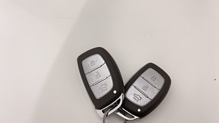 Used 2020 Hyundai Aura [2020-2022] SX Plus 1.2 AMT CRDI Diesel Automatic extra CAR KEY VIEW