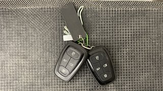 Used 2022 Tata Altroz XZ Plus 1.5 diesel mt dual tone Diesel Manual extra CAR KEY VIEW