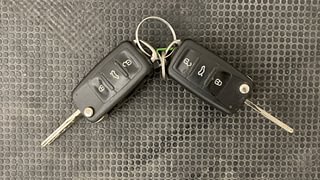 Used 2016 volkswagen Vento 1.5L Highline Diesel AT Diesel Automatic extra CAR KEY VIEW