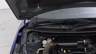 Used 2016 Maruti Suzuki Baleno [2015-2019] Delta Petrol Petrol Manual engine ENGINE RIGHT SIDE HINGE & APRON VIEW