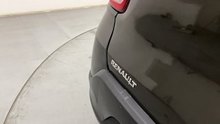 Used 2017 Renault Kwid [2017-2019] RXT 1.0 SCE Special Petrol Manual dents MINOR DENT