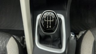Used 2021 Nissan Magnite XL Petrol Manual interior GEAR  KNOB VIEW