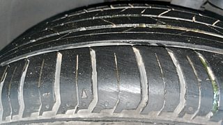 Used 2018 Hyundai Verna [2017-2020] 1.6 VTVT SX (O) AT Petrol Automatic tyres LEFT FRONT TYRE TREAD VIEW