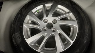 Used 2013 Maruti Suzuki Swift [2011-2017] ZXi Petrol Manual tyres SPARE TYRE VIEW