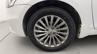 Used 2016 Maruti Suzuki Ciaz [2014-2017] ZXI+ AT Petrol Automatic tyres LEFT FRONT TYRE RIM VIEW
