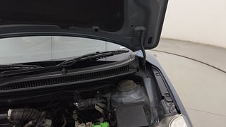 Used 2017 Maruti Suzuki Baleno [2015-2019] Zeta Petrol Petrol Manual engine ENGINE LEFT SIDE HINGE & APRON VIEW