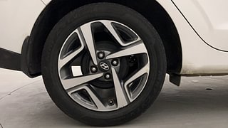 Used 2020 Hyundai Aura [2020-2022] SX Plus 1.2 AMT CRDI Diesel Automatic tyres RIGHT REAR TYRE RIM VIEW