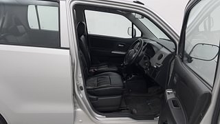 Used 2012 Maruti Suzuki Wagon R 1.0 [2010-2019] LXi Petrol Manual interior RIGHT SIDE FRONT DOOR CABIN VIEW