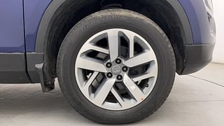 Used 2021 Tata Safari XZ Diesel Manual tyres RIGHT FRONT TYRE RIM VIEW